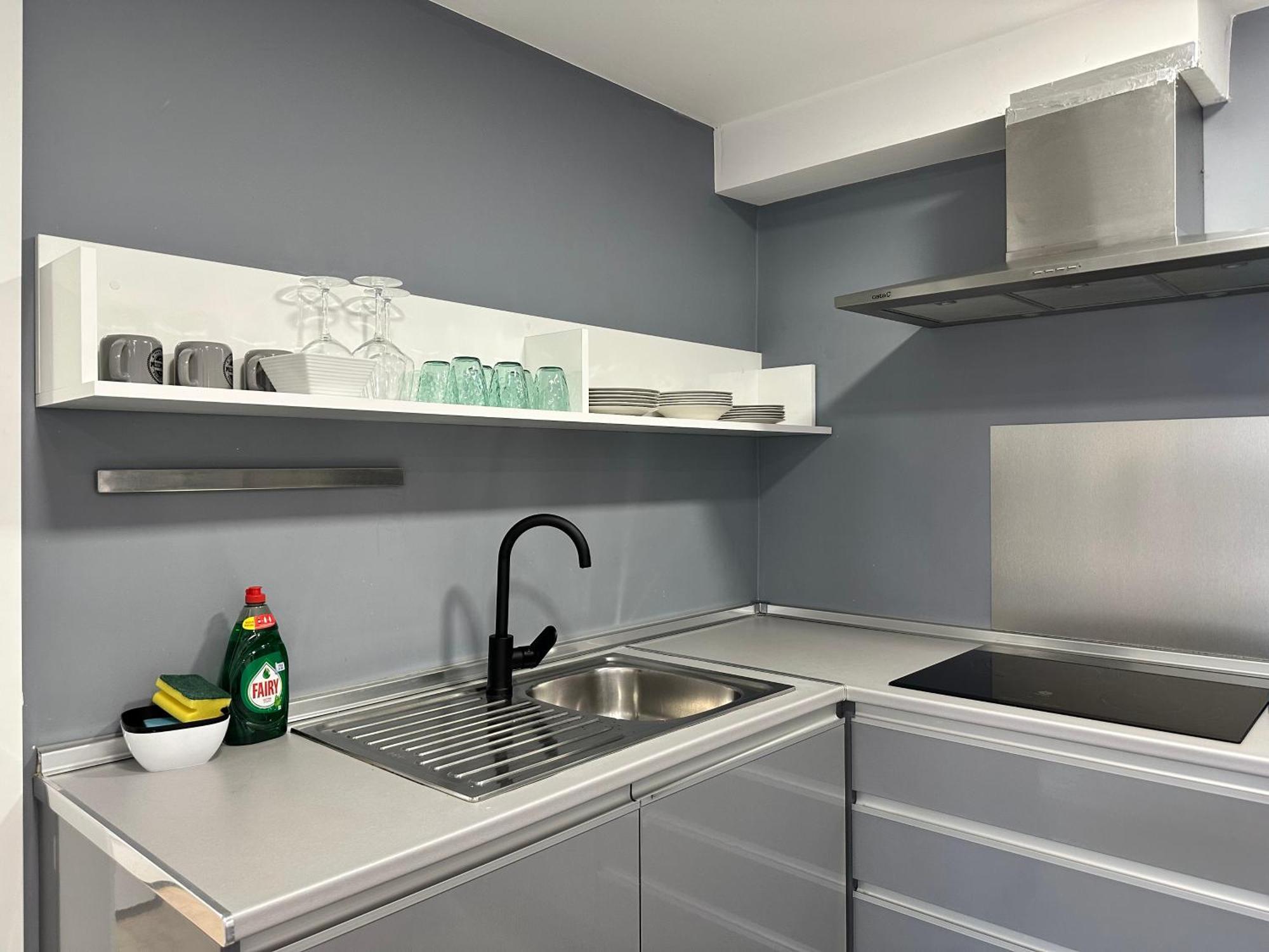 Lotus Apartment Alicante Bagian luar foto