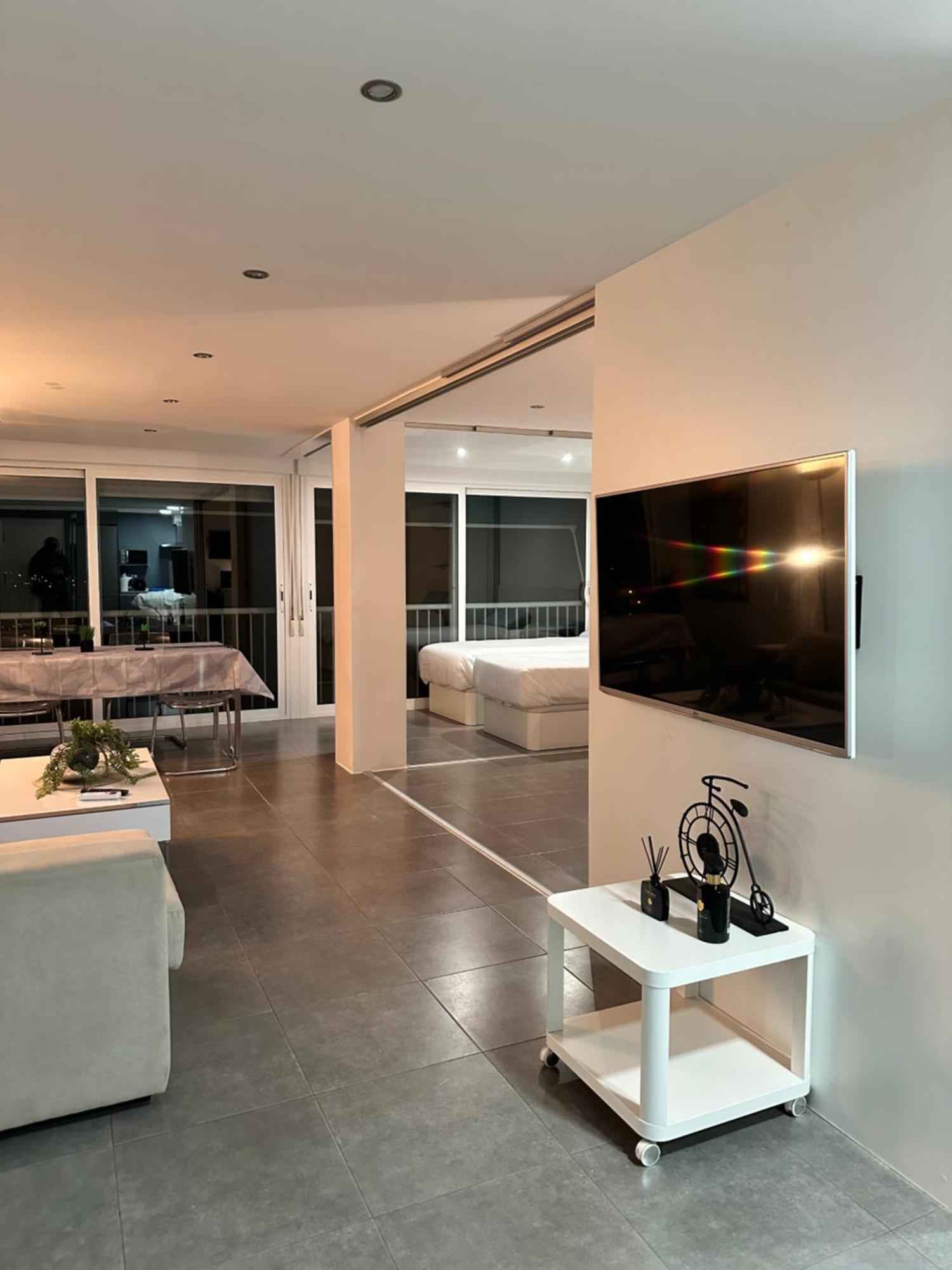 Lotus Apartment Alicante Bagian luar foto